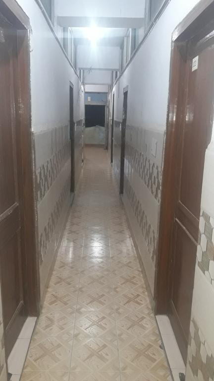 Oyo Rajdhani Guest House Faridabad Bagian luar foto