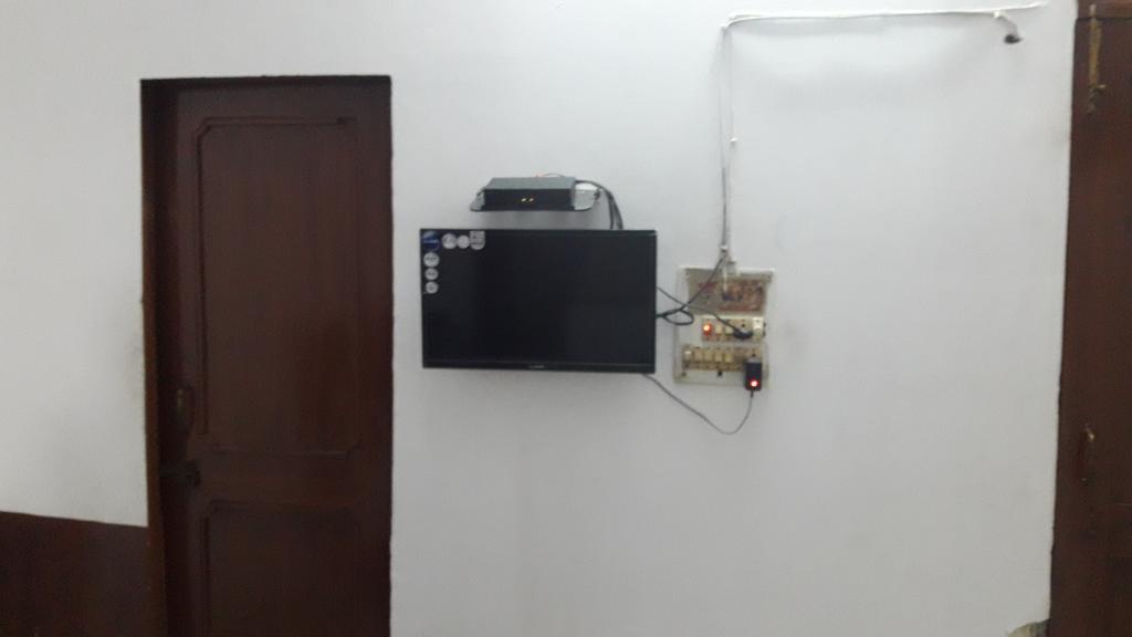 Oyo Rajdhani Guest House Faridabad Bagian luar foto