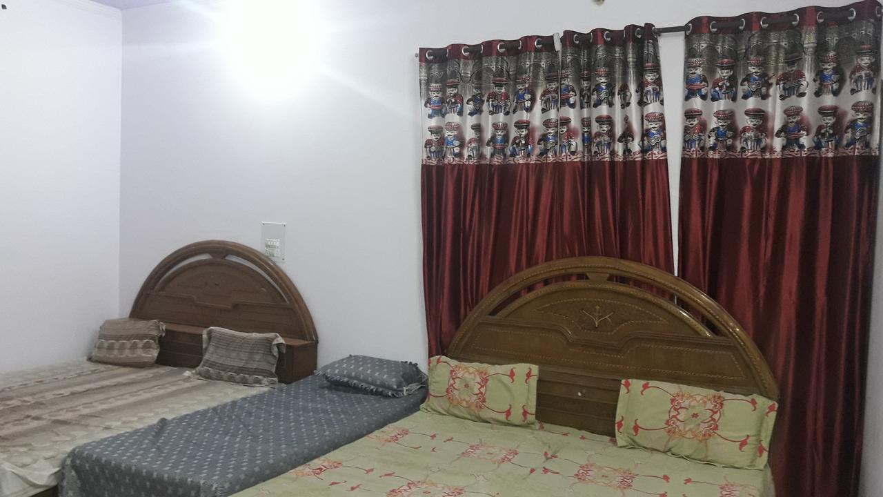 Oyo Rajdhani Guest House Faridabad Bagian luar foto