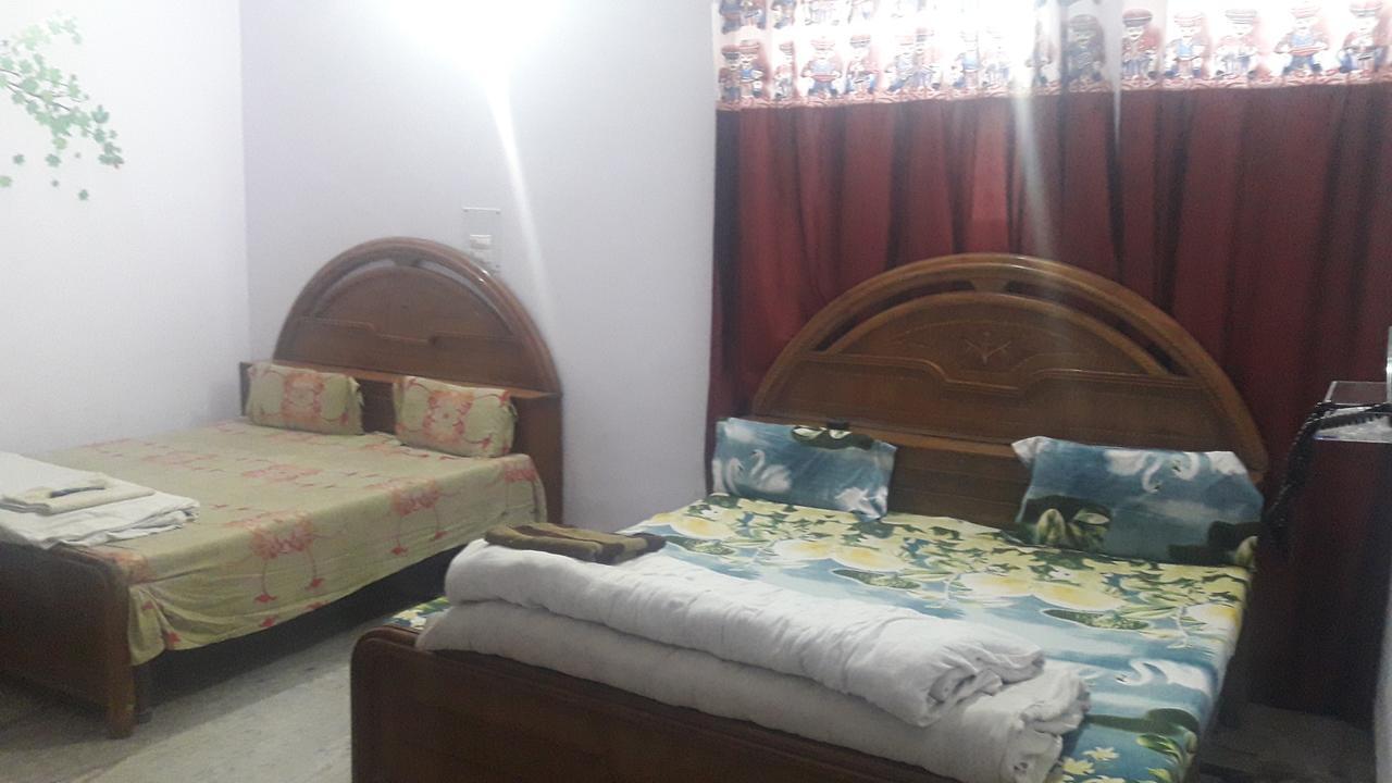 Oyo Rajdhani Guest House Faridabad Bagian luar foto